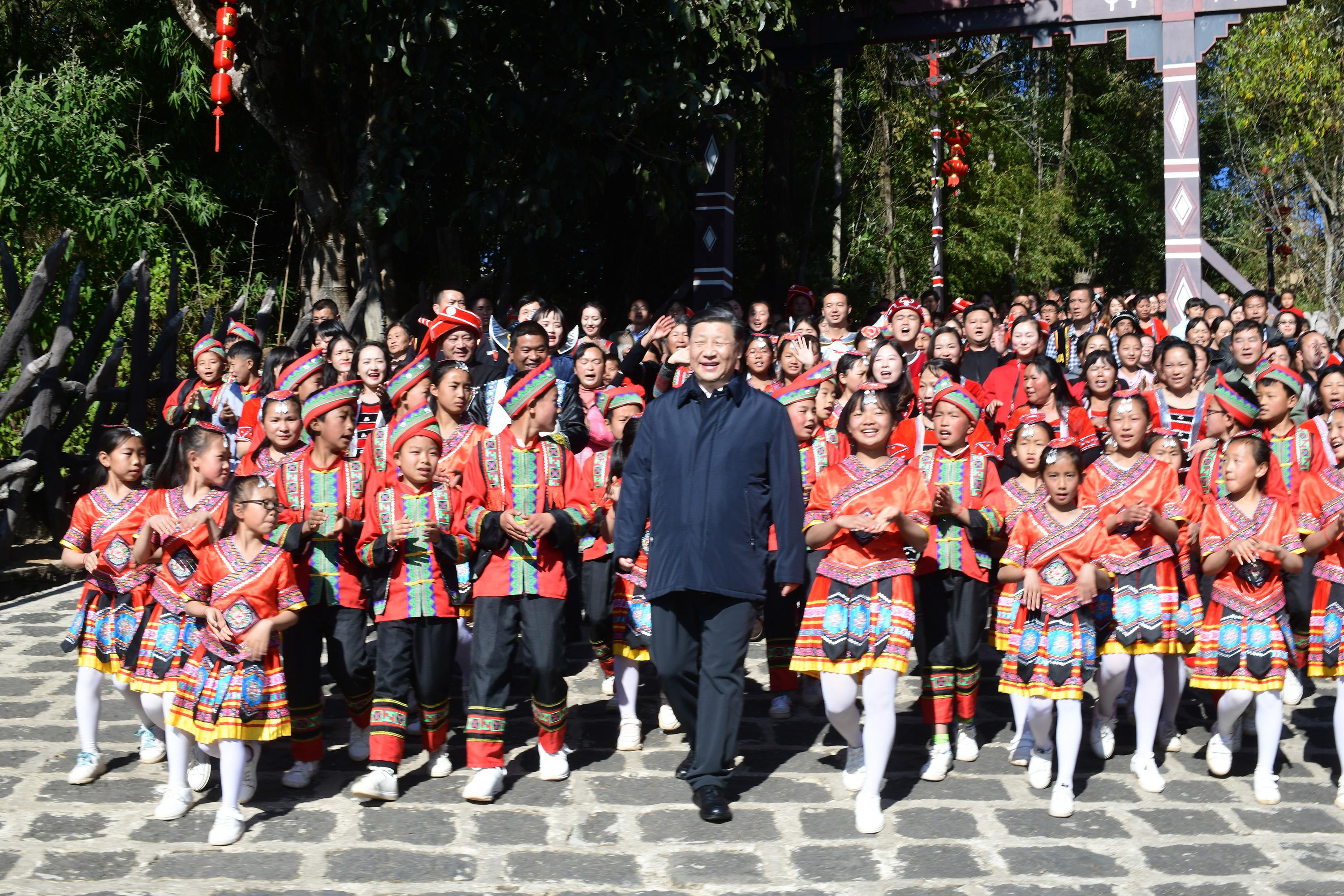 图文故事｜习近平总书记的家国情__图文故事｜习近平总书记的家国情