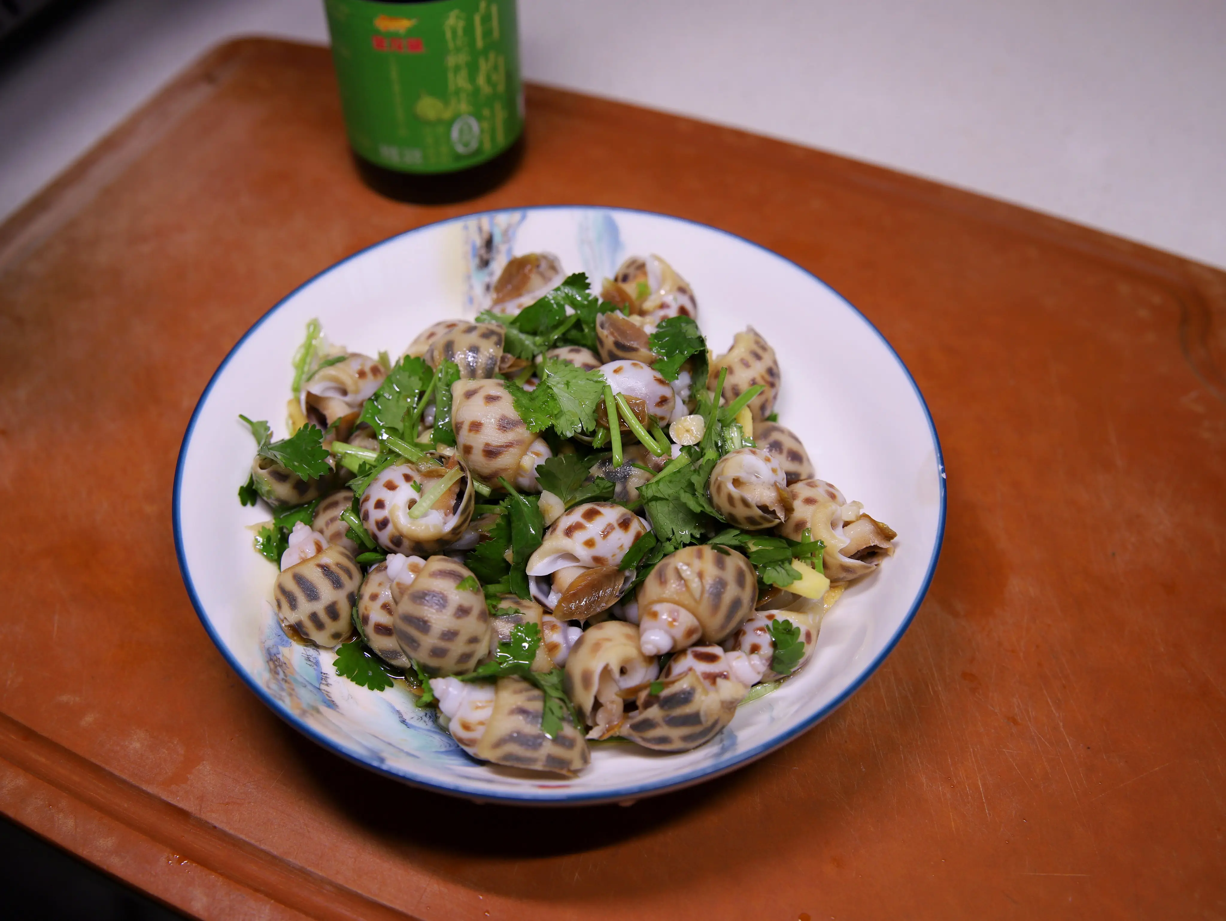 饭店用的餐桌价格__餐桌食材